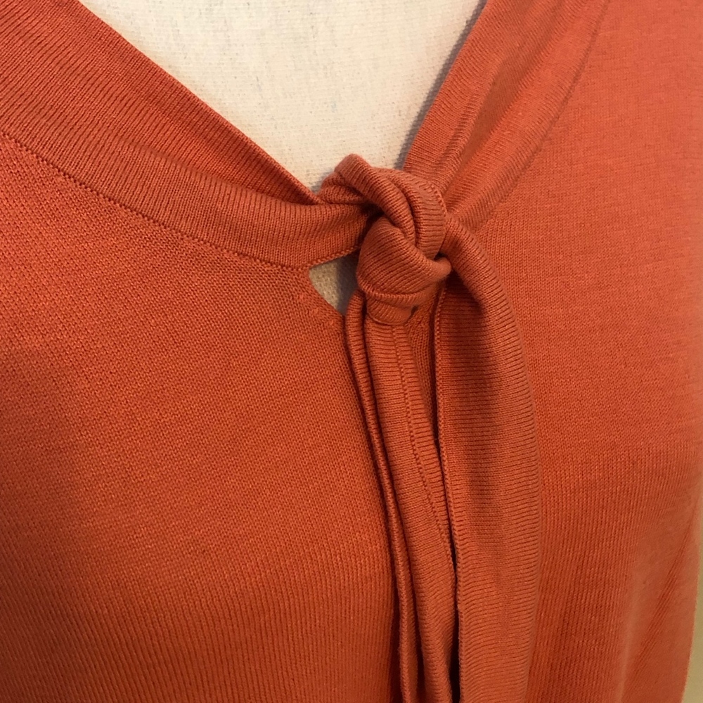 Talbots lightweight pullover - Picture 2 of 4